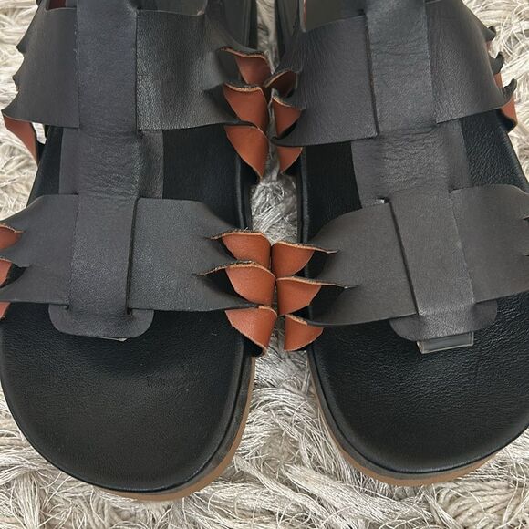 NWOB Ulla Johnson Alma Leather Twisted Contrast Sandals in Black/Cognac Sz 36/6 - Picture 6 of 12